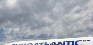 Avião português da euroAtlantic chega ao Porto com material de combate ao COVID-19