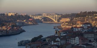 Portugal distinguido com selo de segurança para a área do turismo