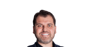 “Temos um estado com uma capacidade enorme”, afirmou Luiz Cláudio Ribeiro, lusodescendente candidato a deputado estadual nas eleições brasileiras