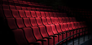 Escritores premiados, jornalistas e ministra: conheça os autores presentes no FLIPARACATU