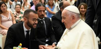Peregrino brasileiro que esteve na JMJ em Lisboa conversou com o Papa no Vaticano sobre os dez anos das jornadas no Rio de Janeiro