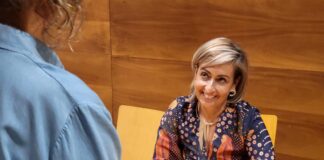 Uma obra para “Mulheres Extraordinárias” apresentada diante de dezenas de pessoas em Castelo Branco