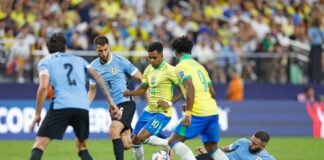 Após jogo acirrado contra o Uruguai no tempo normal, o Brasil é eliminado na disputa de pênaltis