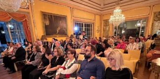 Palácio São Clemente recebeu comunidade portuguesa para prestigiar novo livro de Ígor Lopes