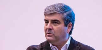 Autor ressalta a importância da Inteligência Artificial, mas a prioridade é focar no “Bem-Estar e Felicidade” das pessoas no ambiente de trabalho