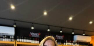 Escritora brasileira terá agenda em Portugal unindo poesia e vinho