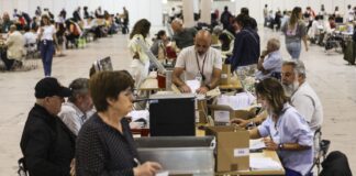 Emigrantes portugueses elegeram dois deputados do Chega e dois da AD