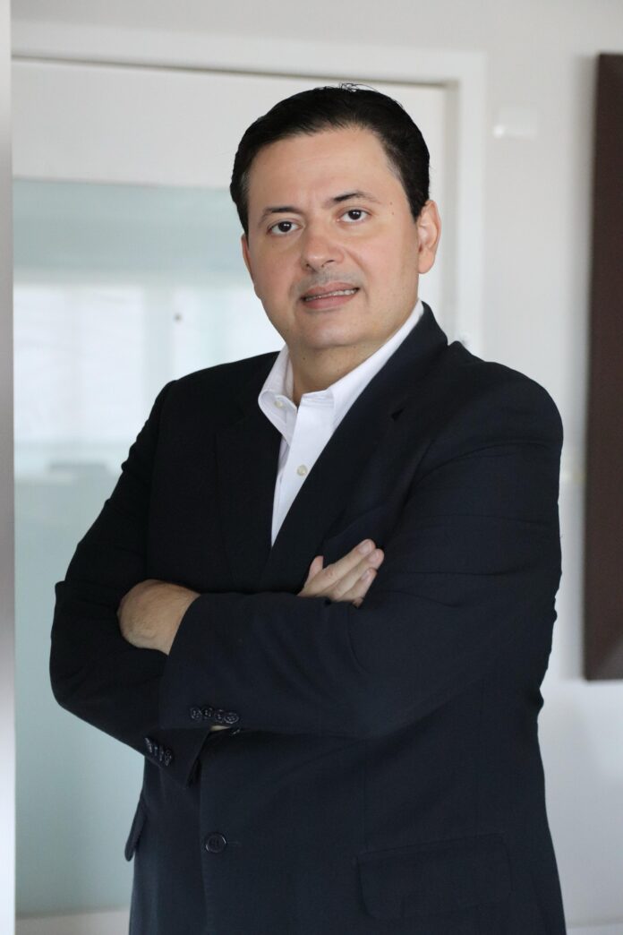 antonio campos 3