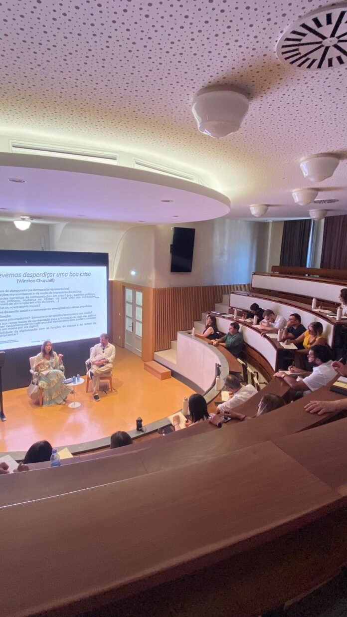Aula presencial do curso de pós-graduação “Dignidade Humana, Desenvolvimento e Sustentabilidade”, realizado em parceria com a Universidade de Coimbra. Foto divulgaçãoCPSP