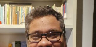 Leonardo Santana da Silva lança “Revisitando Prosadores e Poetas” no Brasil