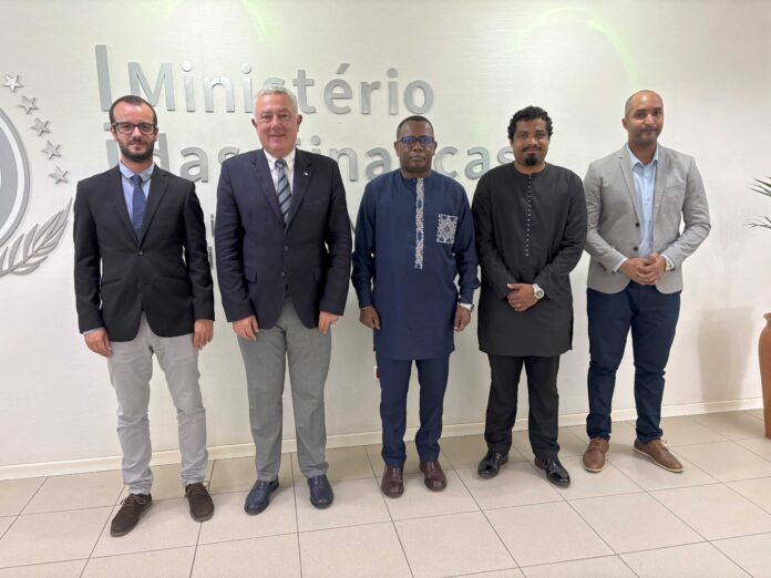 O vice-presidente do Governo dos Açores, Artur Lima, participou de um encontro com autoridades cabo-verdianas na Cidade da Praia. Foto VPGR