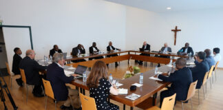 Encontro de bispos lusófonos em Portugal destacou paz e migrações, com alerta contra o populismo