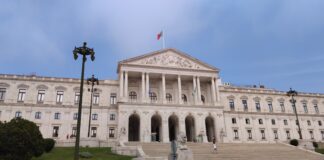 Orçamento do Estado aprovado na generalidade em Portugal