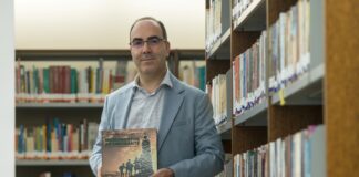 Daniel Bastos apresenta em Nova Iorque livro em homenagem aos luso-americanos