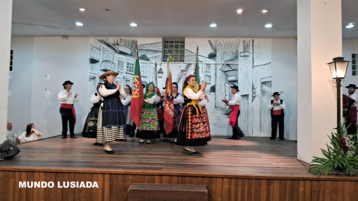 Quatro grupos folclóricos se apresentaram no evento de confraternização para celebrar 2025. Foto Mundo Lusíada