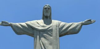 Brasil: Montenegro aproveitou férias para visitar o Cristo Redentor no Rio de Janeiro