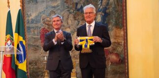 Rio de Janeiro: Ordem de Camões entregue ao Real Gabinete Português de Leitura