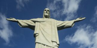 Cristo Redentor celebra 461 anos do Rio de Janeiro com missa e homenagens