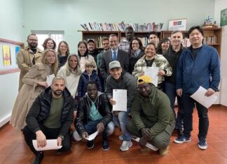 Açores: Entrega de certificados marca conclusão de curso de Português para estrangeiros