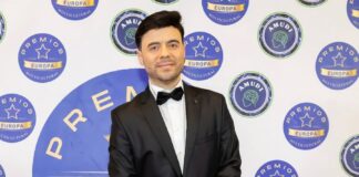 Madrid: Português Edgar Pinto recebeu “Prémio de Excelência Artística” na categoria “cantautor”