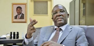 Escritor angolano Albino Carlos lança livro “História da Música Angolana”