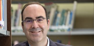 25 de abril: Daniel Bastos leva a Andorra memórias da ditadura e da emigração portuguesas