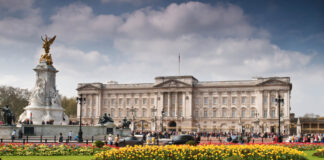 Construtora de SC usa referências de palácios europeus em projetos residenciais