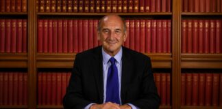 Universidade de Coimbra atribui Doutoramento Honoris Causa ao pneumologista britânico Sir Peter Barnes
