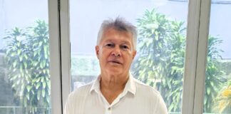 Recife: Escritor Carlos Seixas lançou livro sobre o “Mundial de Futebol de 2014”