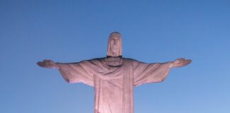 Rio de Janeiro: “Coro da Capela Sistina” visita o Cristo Redentor durante digressão inédita no Brasil