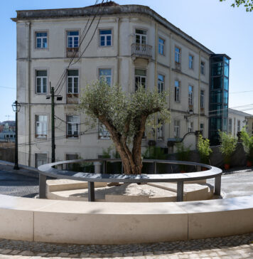 Lisboa inaugura memorial às 16 vítimas da tragédia do Elevador da Glória